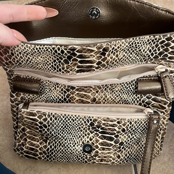 Nine West Snake Print Clutch/Crossbody Bag - Picture 9 of 9